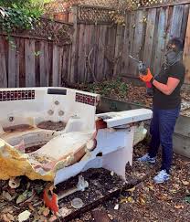 Best Hot Tub Removal  in North Manchester, IN